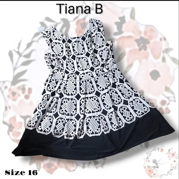 Tiana B. Black and White Lattice Print Fit/Flare Dress Size 16 - Picture 4 of 7